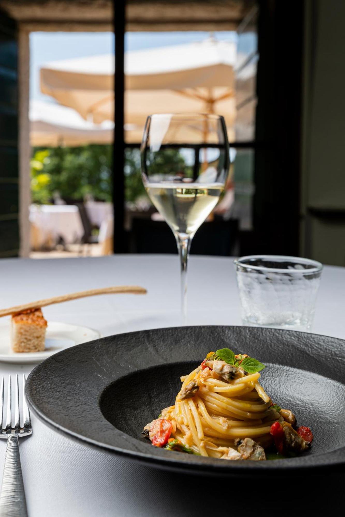 Resort Locanda San Verolo Boutique Hotel กอสเตร์มาโน ภายนอก รูปภาพ